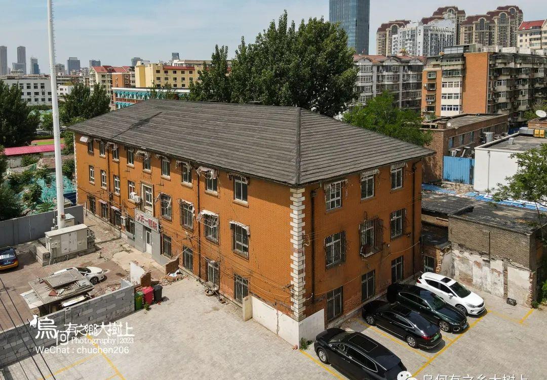 “从棉纺厂到医院，这个建筑的命运如何转变？”