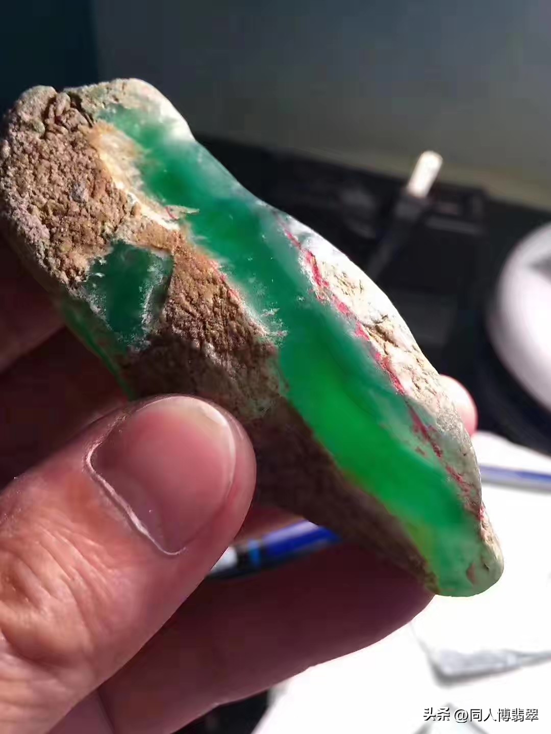 翡翠原石赌石的价格,翡翠原石赌石现场价格