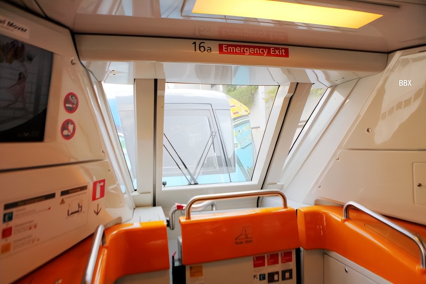 新加坡樟宜机场的仙人掌花园,新加坡最美机场在哪个航站楼