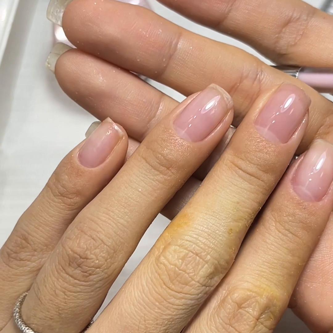 养甲教程初中生,养甲的美甲做法