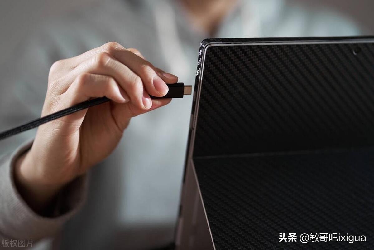 义务教育教师数字素养,教师数字素养提升与区域智慧教育