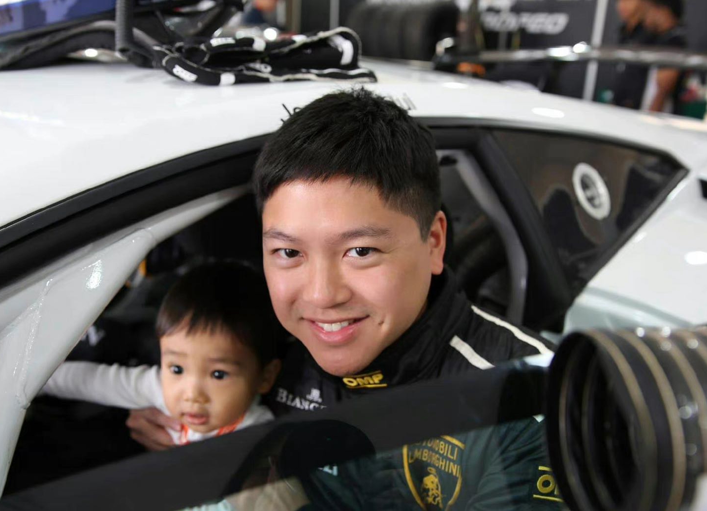 李嘉欣晒与老公合照,李嘉欣晒与许晋亨合照大秀恩爱