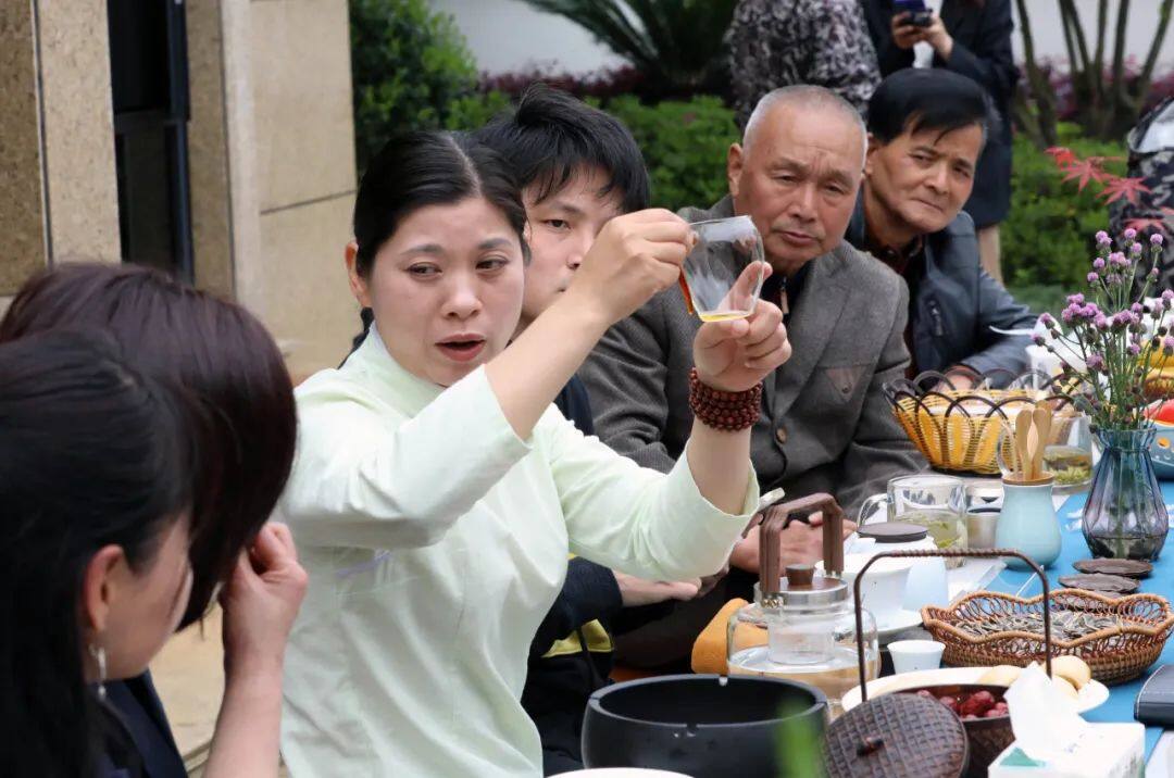 离杭州比较近的浙江城市,离杭州很近的市区