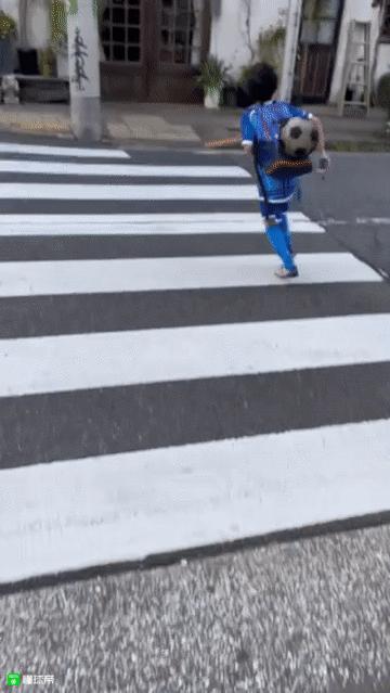 把最好的岁月给了足球,把足球还给足球