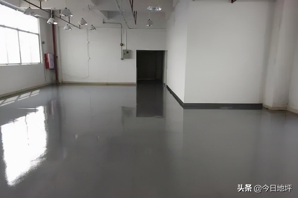 直接用水泥浆可以做自流平地面吗,自流平地面做法与具体施工的步骤