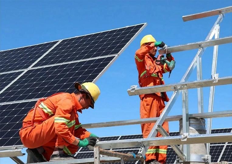 华润新能源控股有限公司安徽,华润电力新疆光伏风电项目