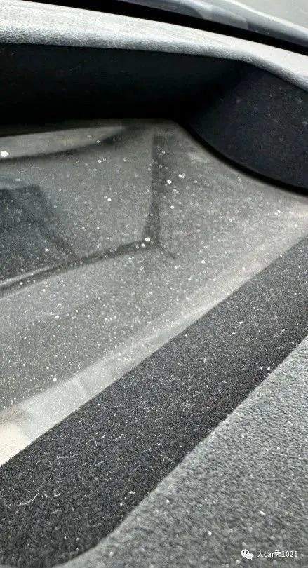 极氪001空调喷粉，疑似导致车主妻子流产？