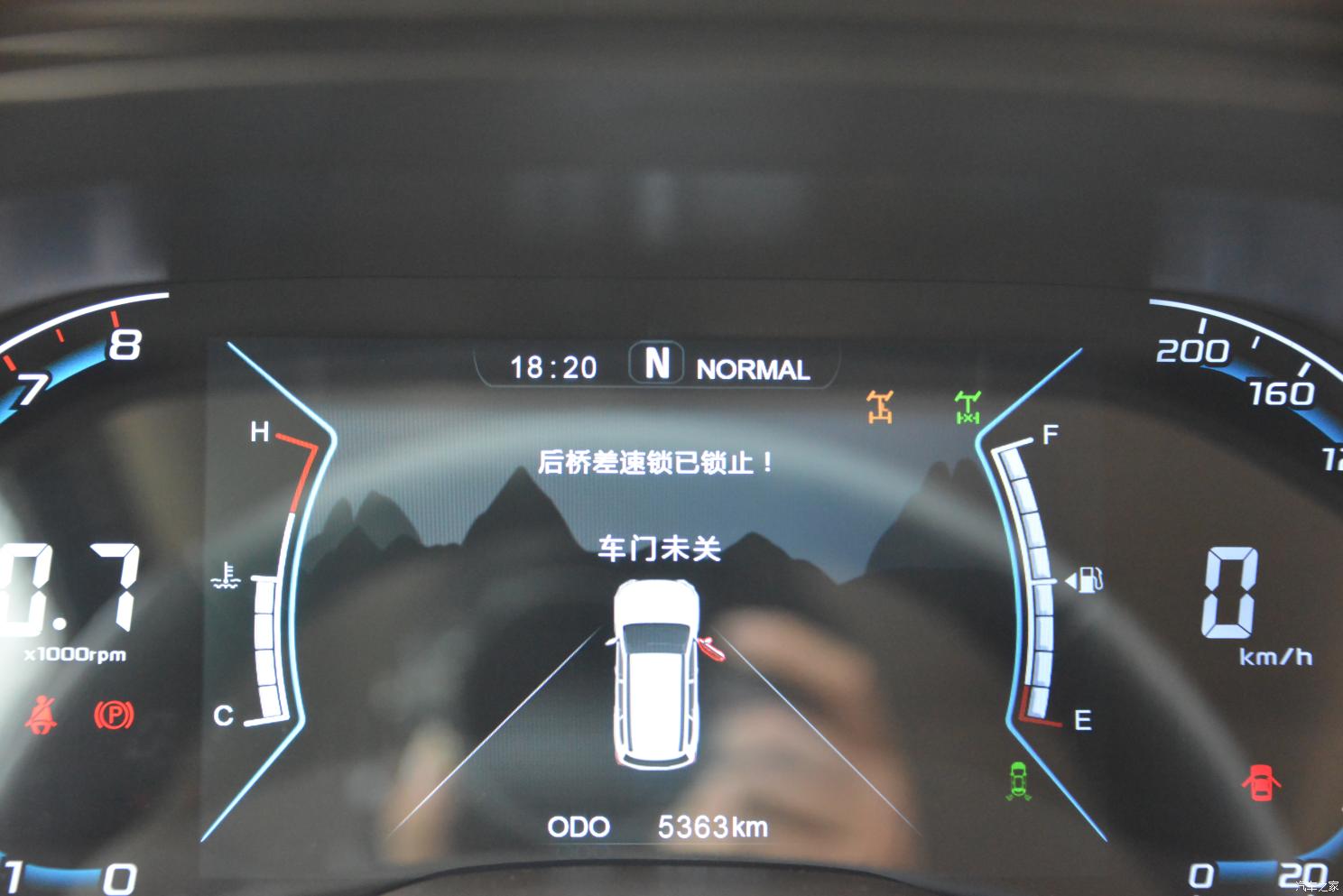 日产帕拉丁试驾视频,日产帕拉丁试驾