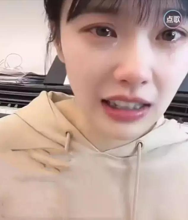 挖呀挖爆红的幼师为何引起争议,挖呀挖呀走红幼师