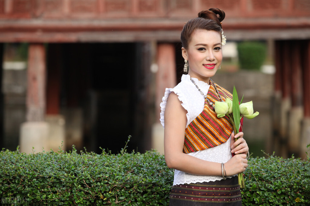 去泰国鳄鱼钱包,在泰国如何放钱包