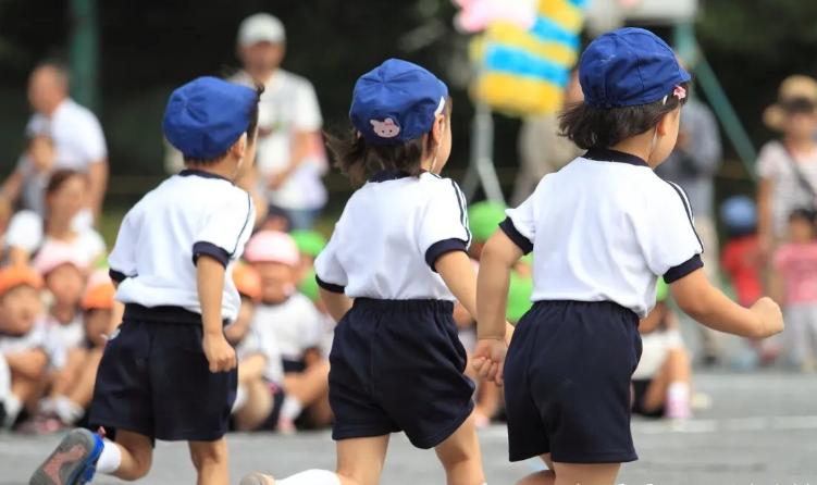 儿童热门服装三个细节要注意,现在流行什么风格儿童服饰