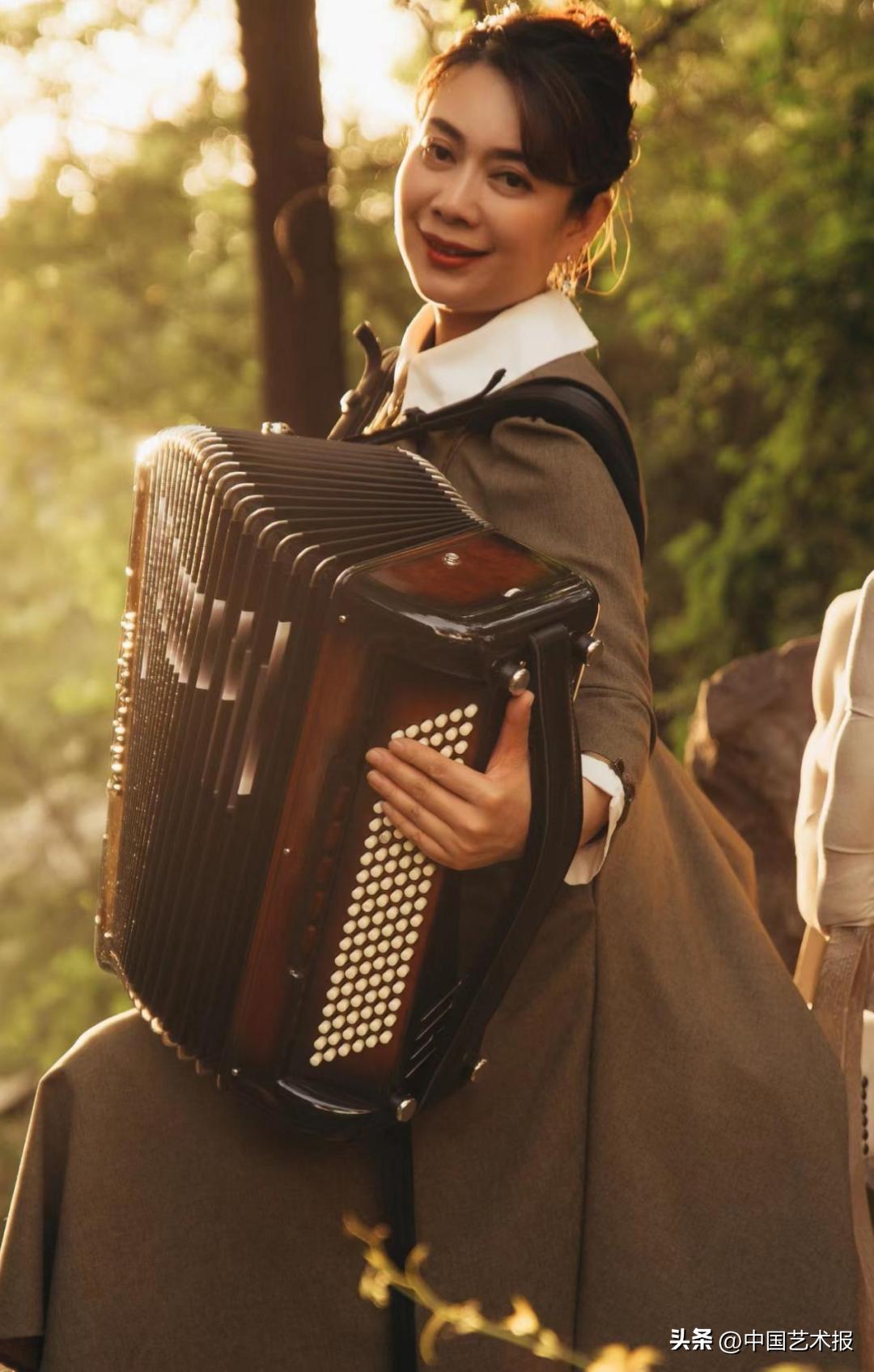 如何理解*疆新**文艺之美？这场专题研讨会作了回答！