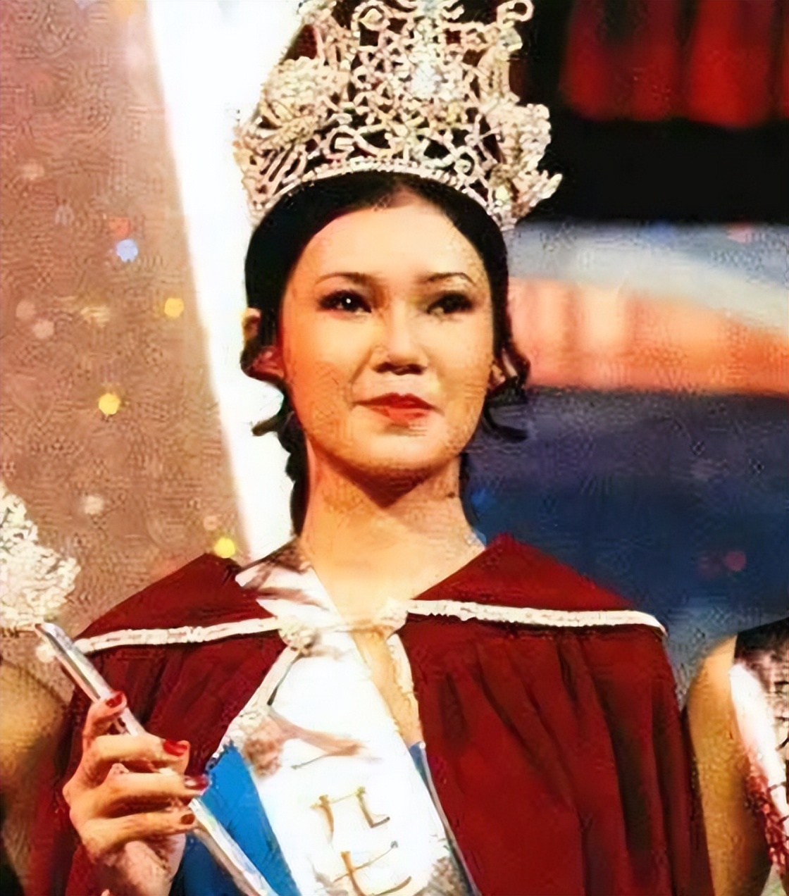 最新各届港姐冠军,去年港姐有哪位星二代参加