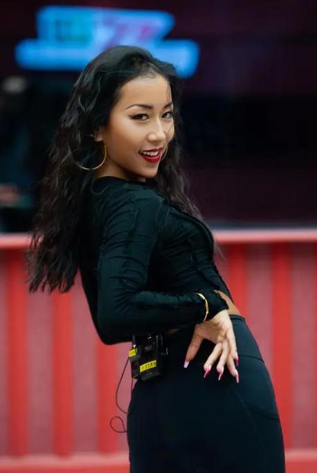 “插足他人、损人利己”！醒醒吧，吉克隽逸！唱歌不是你的遮羞布