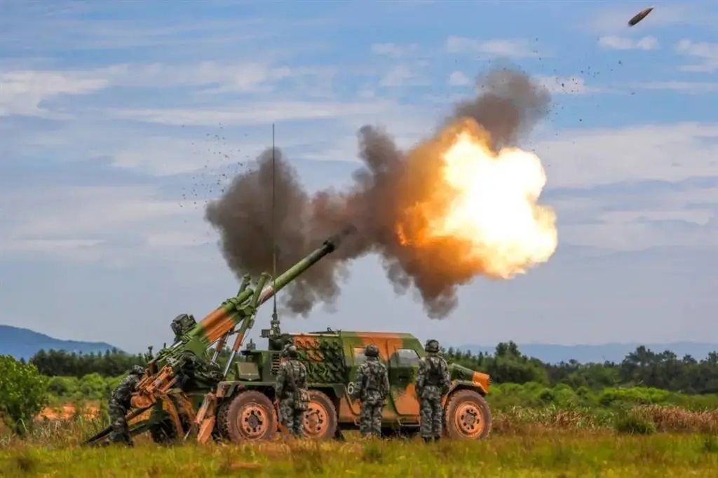 中国东风猛士大炮,中国最新猛士型军用越野车