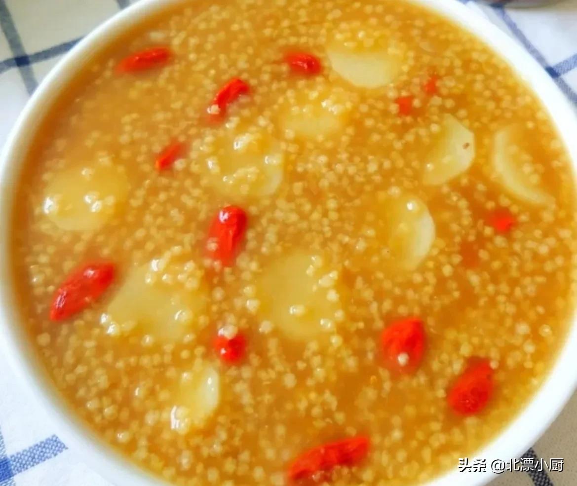 建议中老年人少吃米饭和馒头,中老年最好少吃馒头