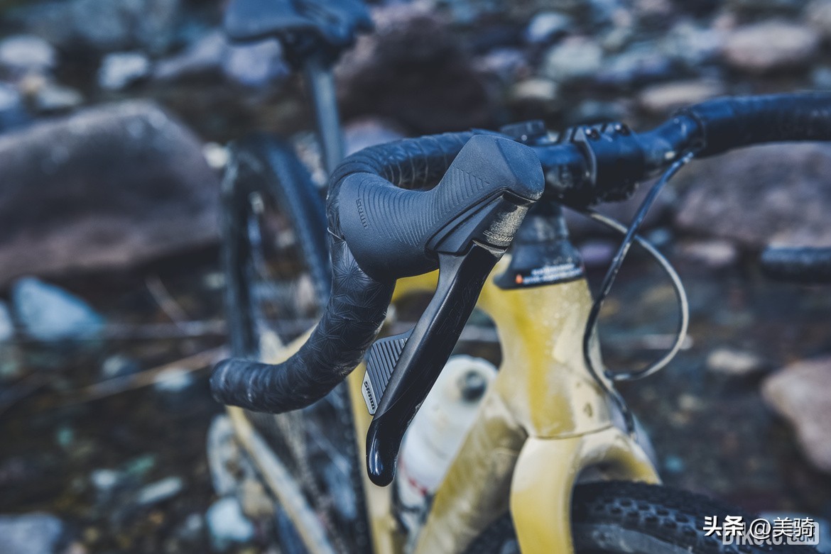 快乐重型“瓜”闪电全新DivergeSTR全地形公路车评测