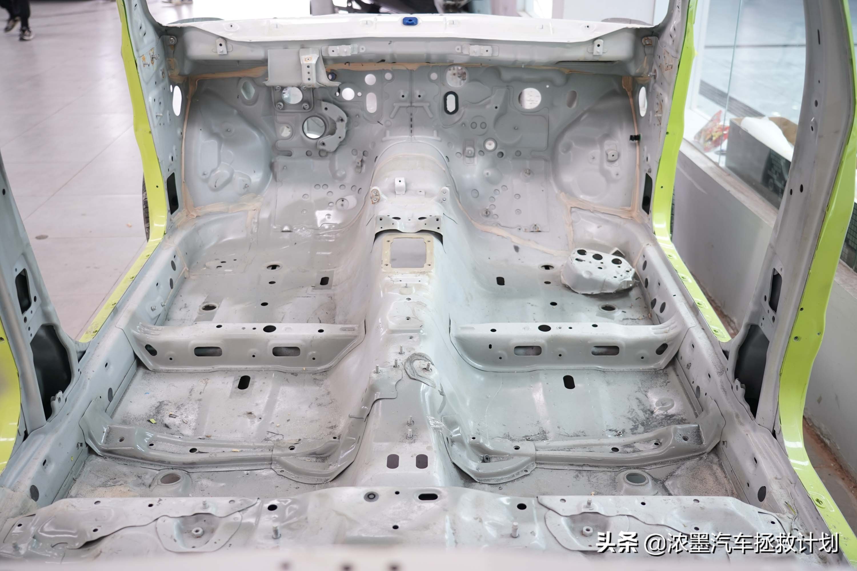 奔驰唯雅诺翻新全过程,奔驰唯雅诺翻新升级价格