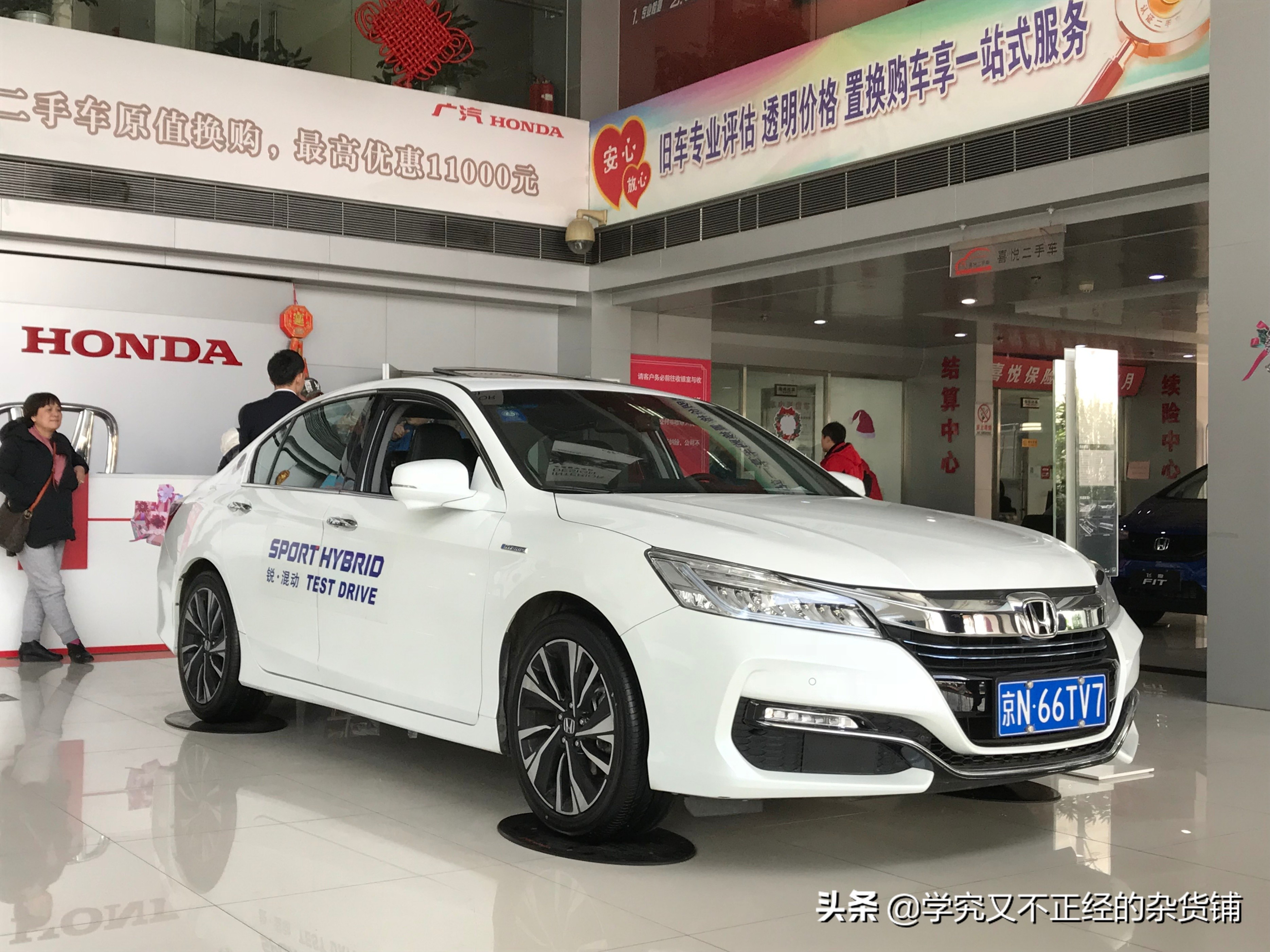 不带透镜led大灯实测,led车灯不加透镜带灯罩