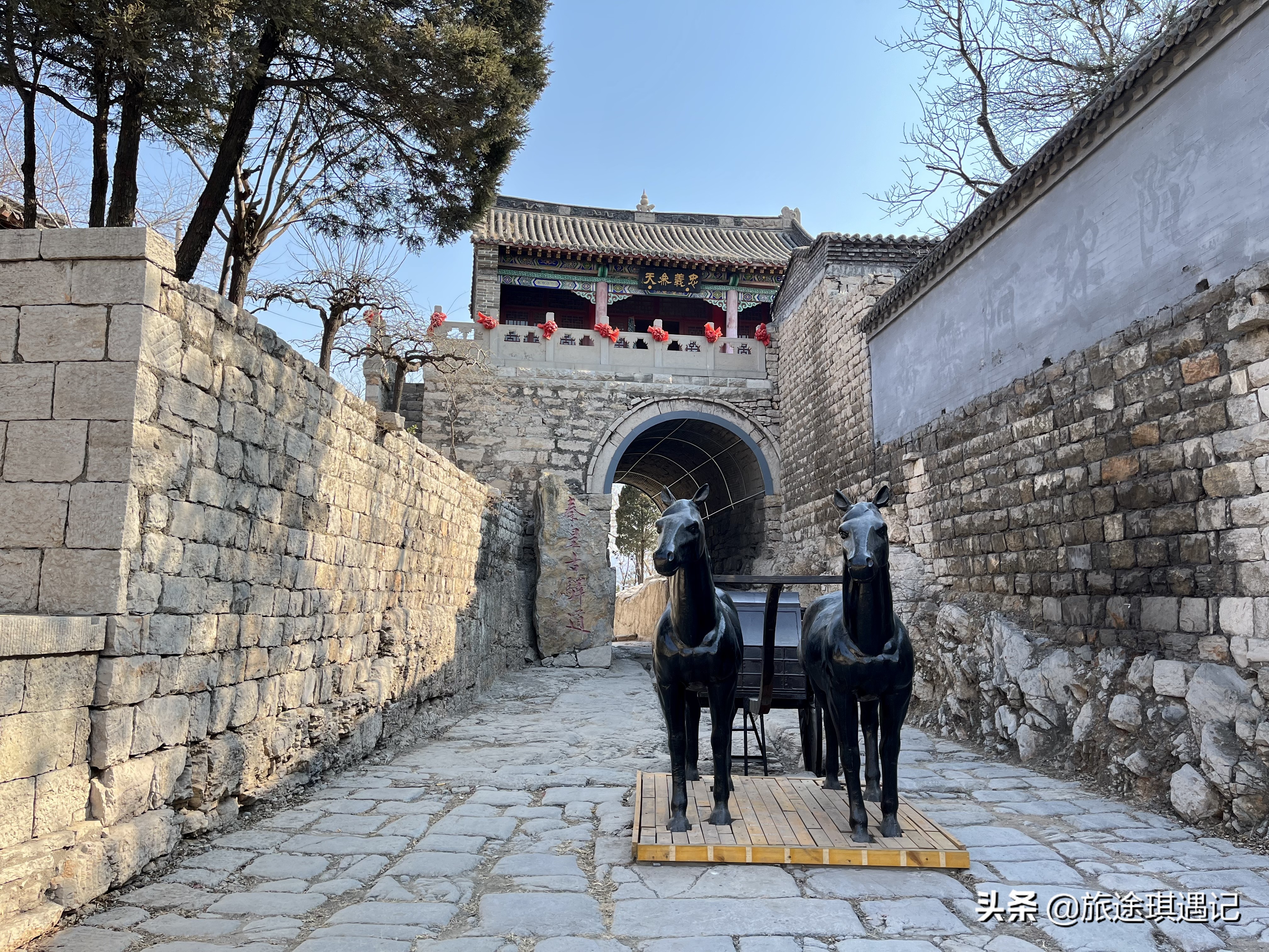 探访秦始皇陵登顶,探寻秦始皇陵