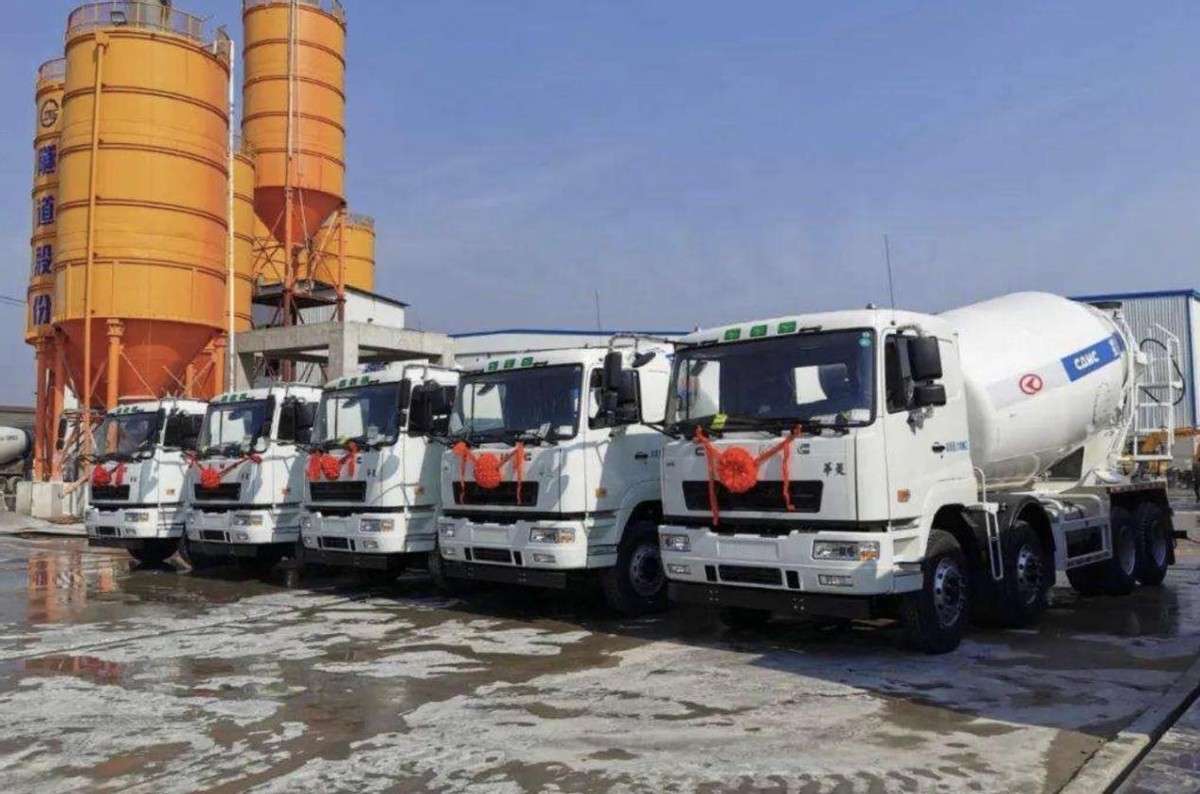 小镇故事脑瘫,小镇故事简介