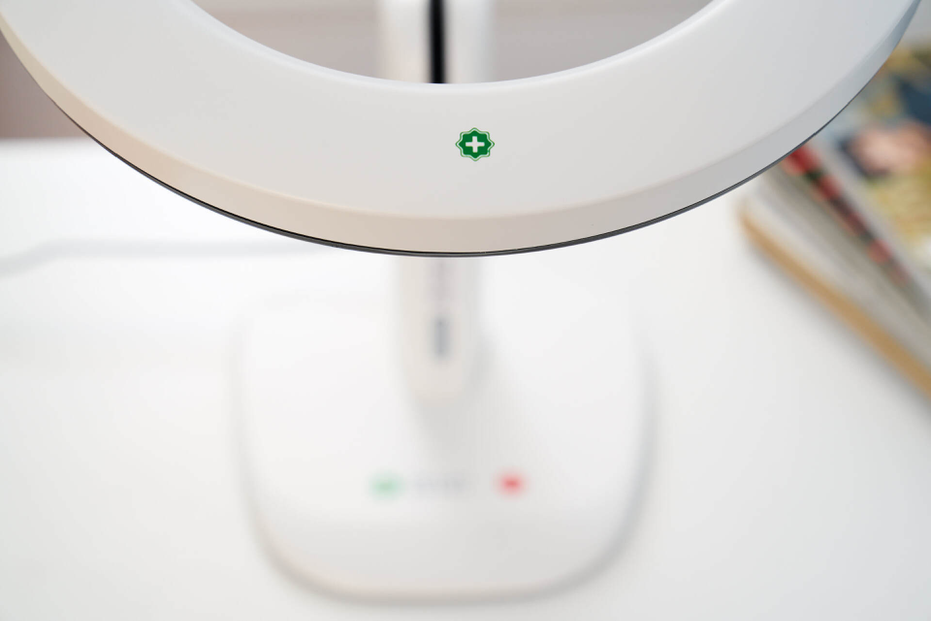 爱德华护眼灯真的有用吗,爱德华红光护眼灯对眼睛有伤害吗