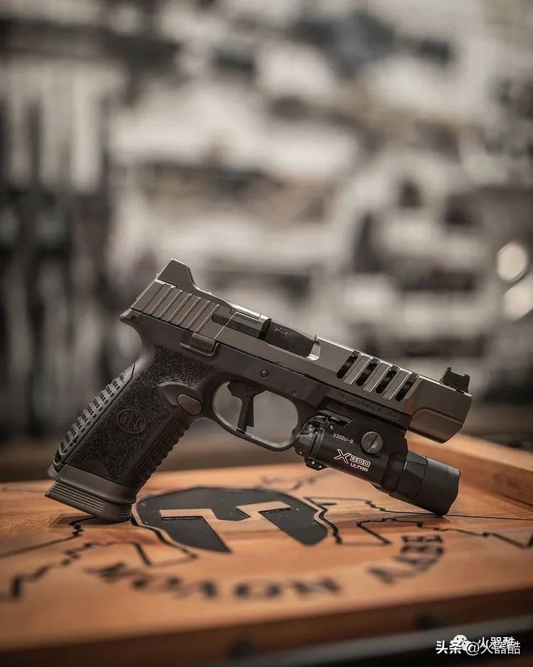精美枪械美图,最美枪械图