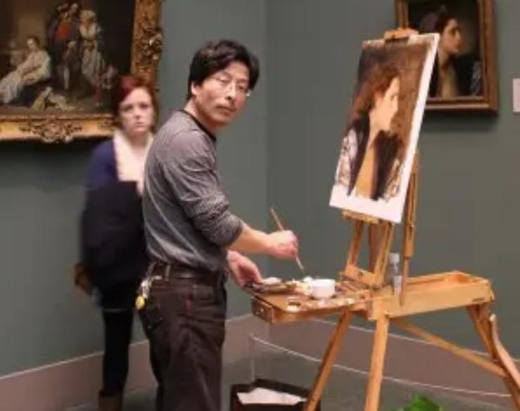 冷军画2个破旧发动机，横着放卖198万，竖着放卖了1897万，值吗？