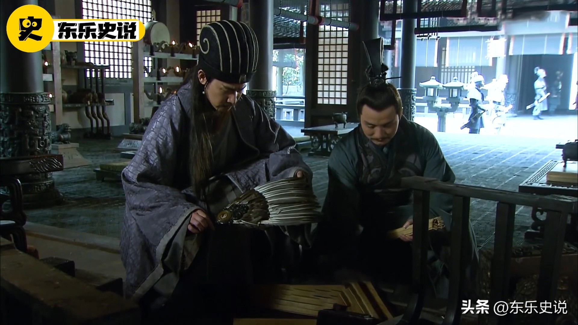 三国85：张飞醉酒质疑诸葛亮，叫来关羽*反造**，周郎赔了夫人又吐血