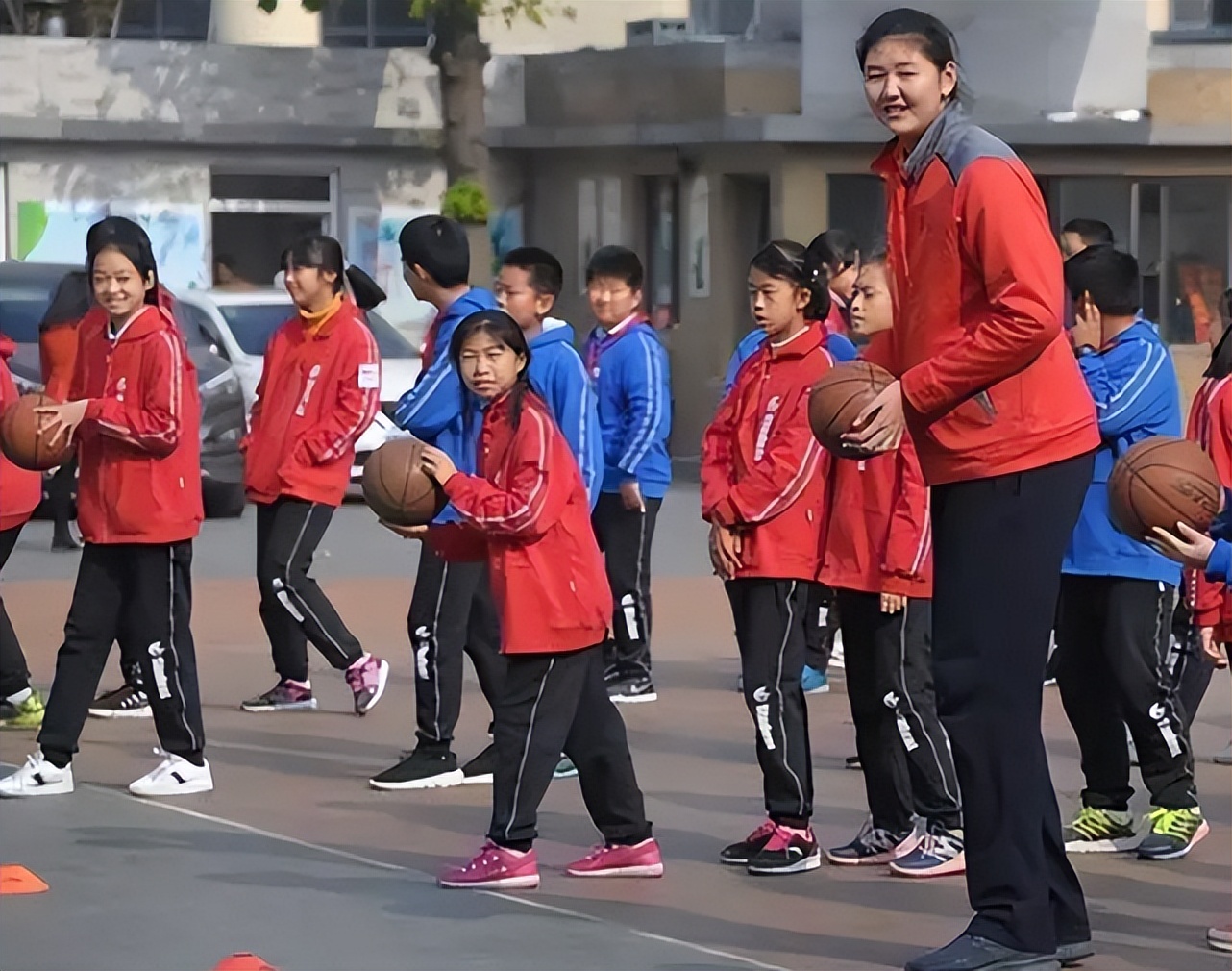 郑微谈两进女篮世界杯决赛,女篮2.29米中锋