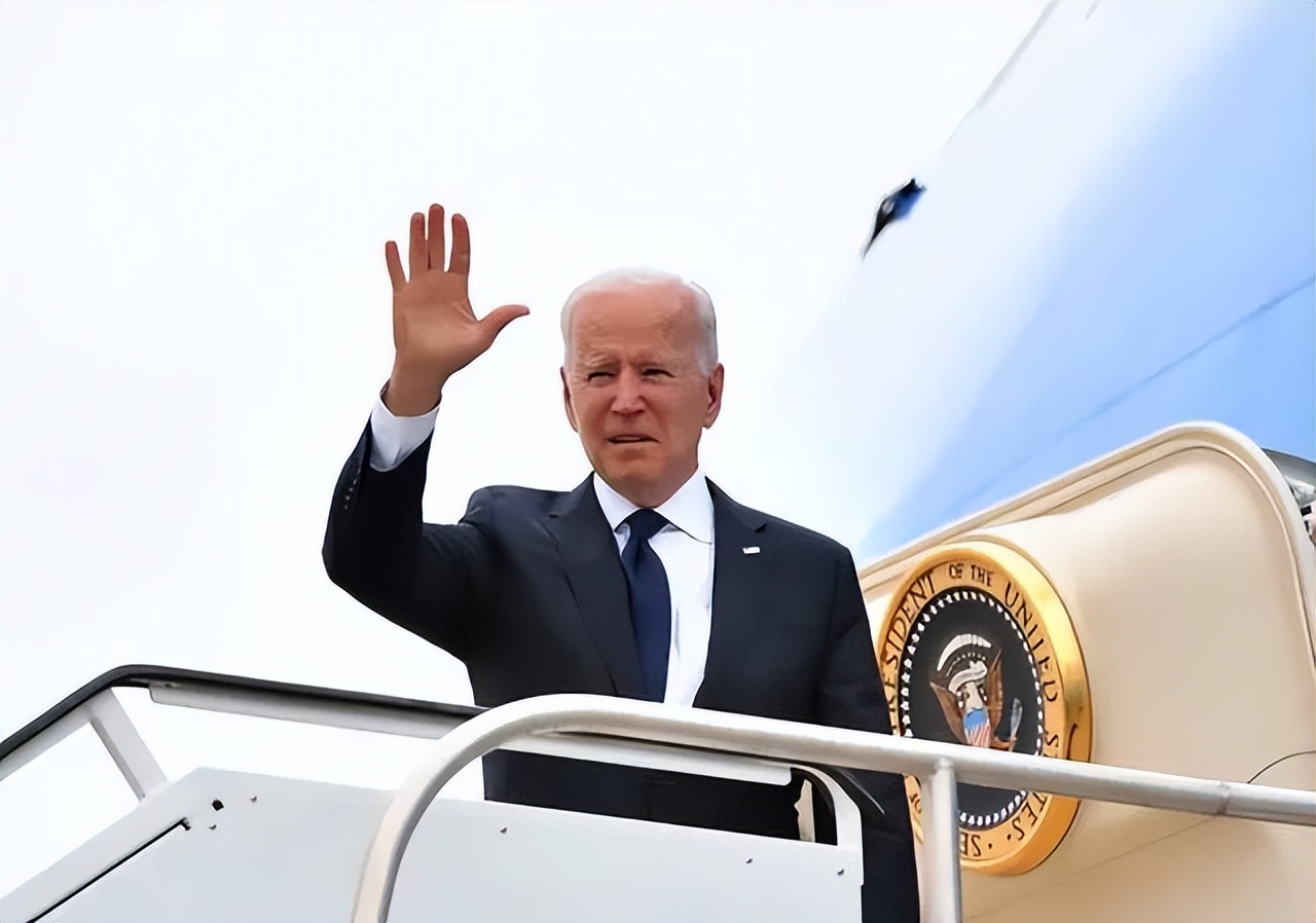 拜登访华谈失误,拜登访欧前夕被曝监听丑闻