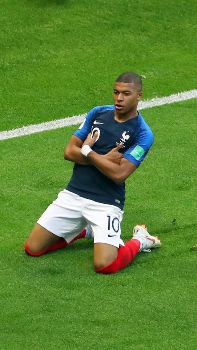 姆巴佩能打破梅西的纪录吗,球王贝利和姆巴佩谁更快