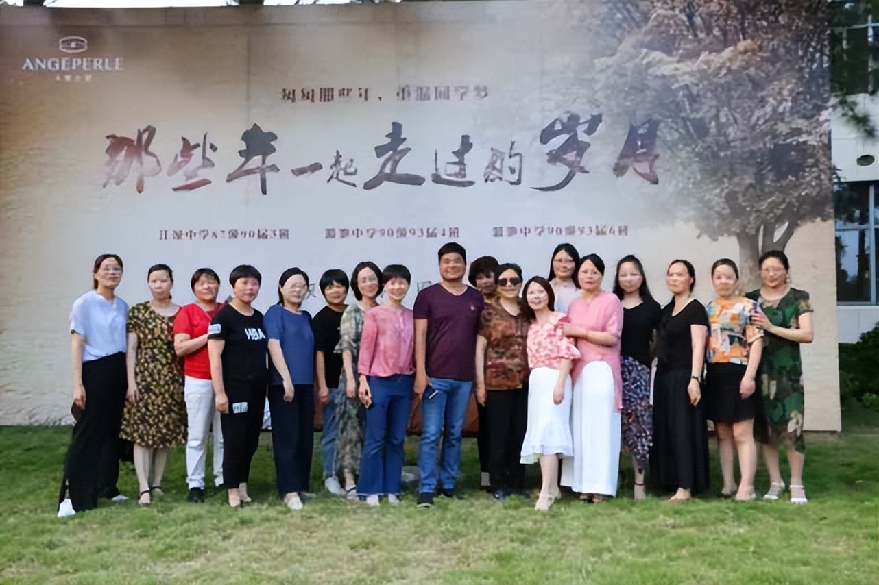 致敬75岁老人,致敬71岁高龄老师