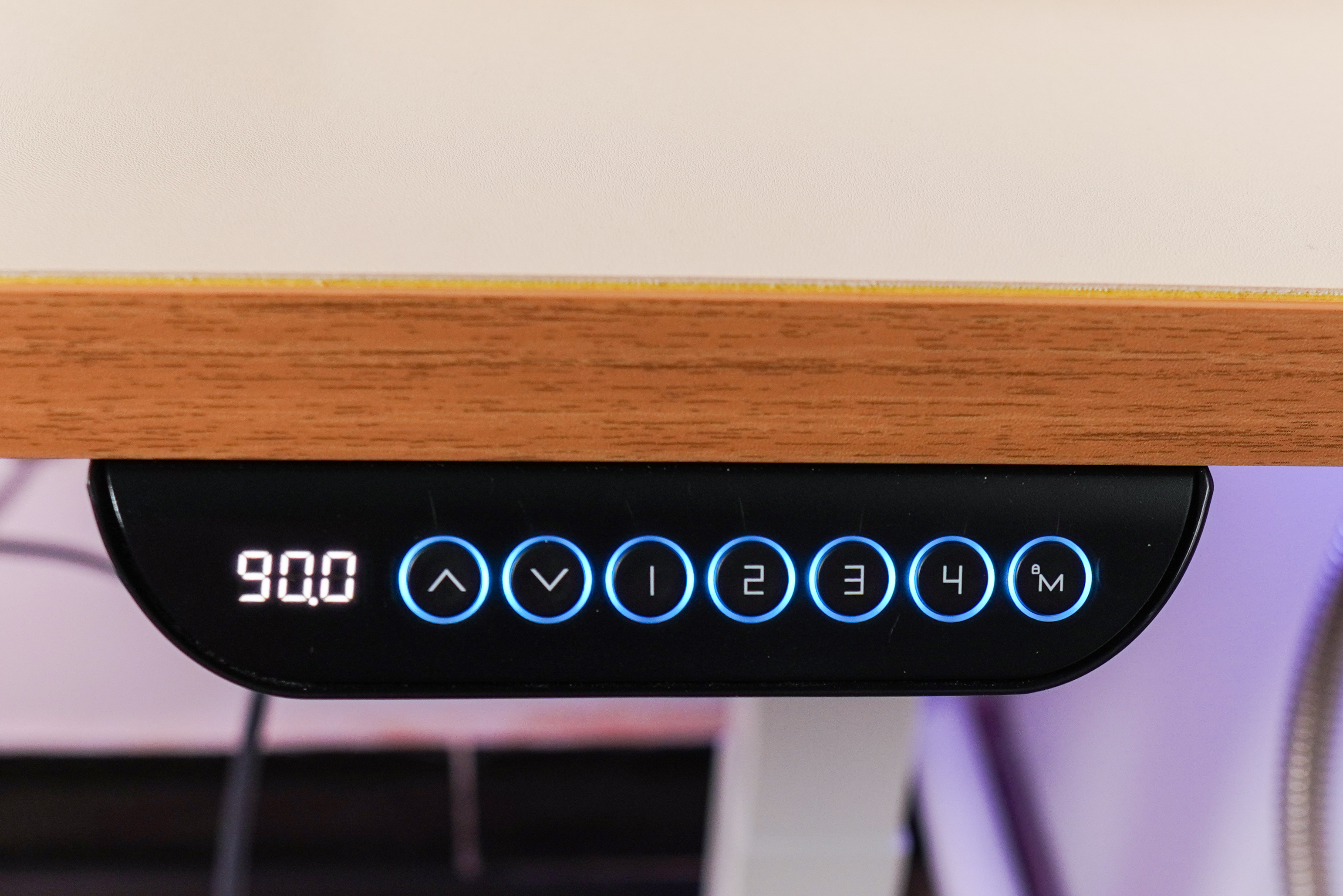 低成本改造电竞桌,电竞风旧桌改造