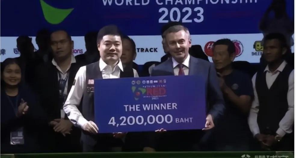 丁俊晖不负众望时隔1187天后再获*诺斯**克冠军