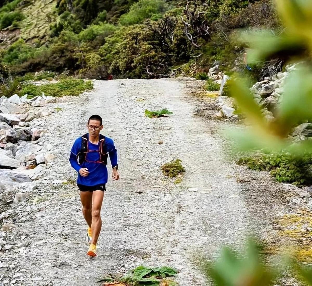 中国超马纪录保持者梁晶:被日本冠军称为英雄,31岁在赛场上遇难