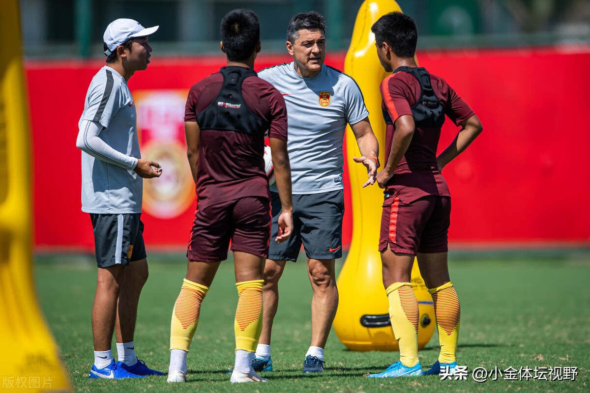 7年才有1次！4代球员全军覆没，重创国足未来，亚洲成终极赛场