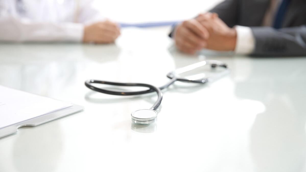 有什么办法可以防止脱发,经常脱发有什么解决的方法吗