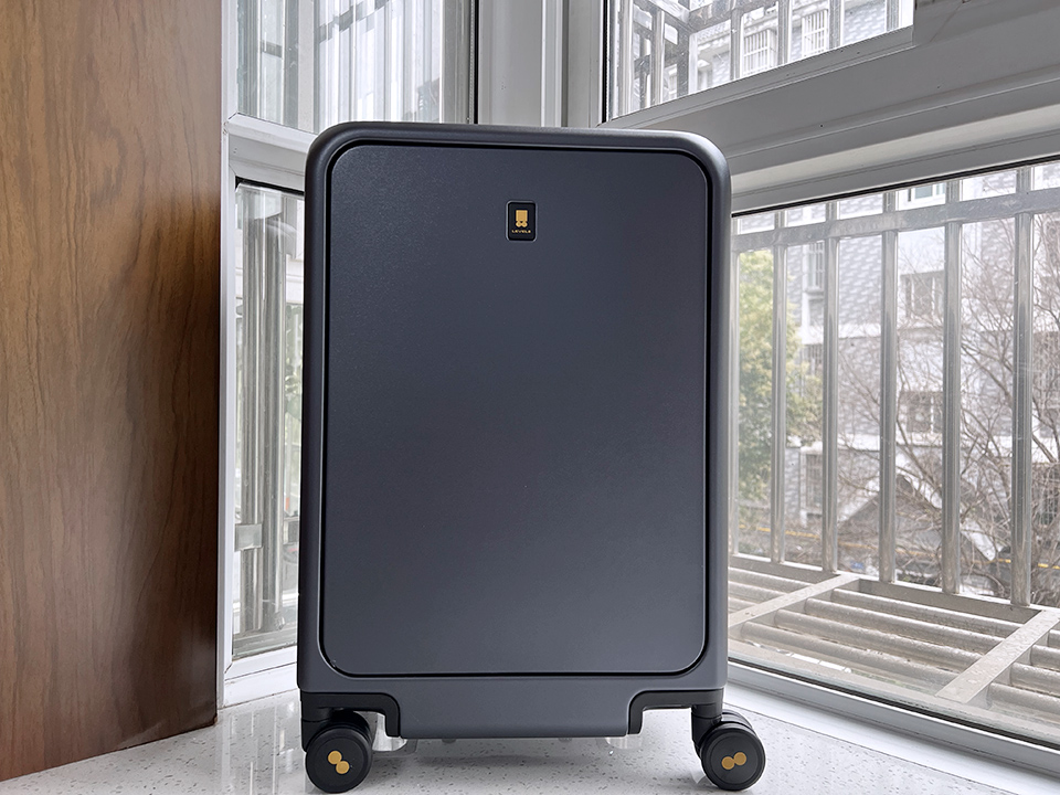 求大家推荐一款好用不贵的行李箱,超级推荐这款行李箱