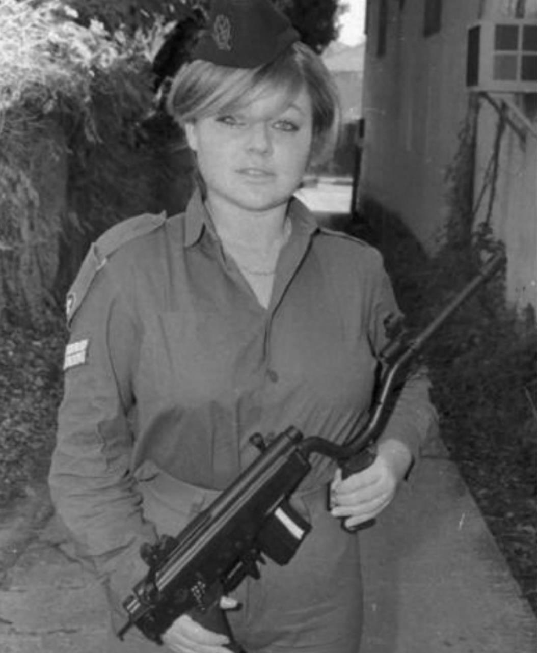 以色列女枪,以色列女性枪械