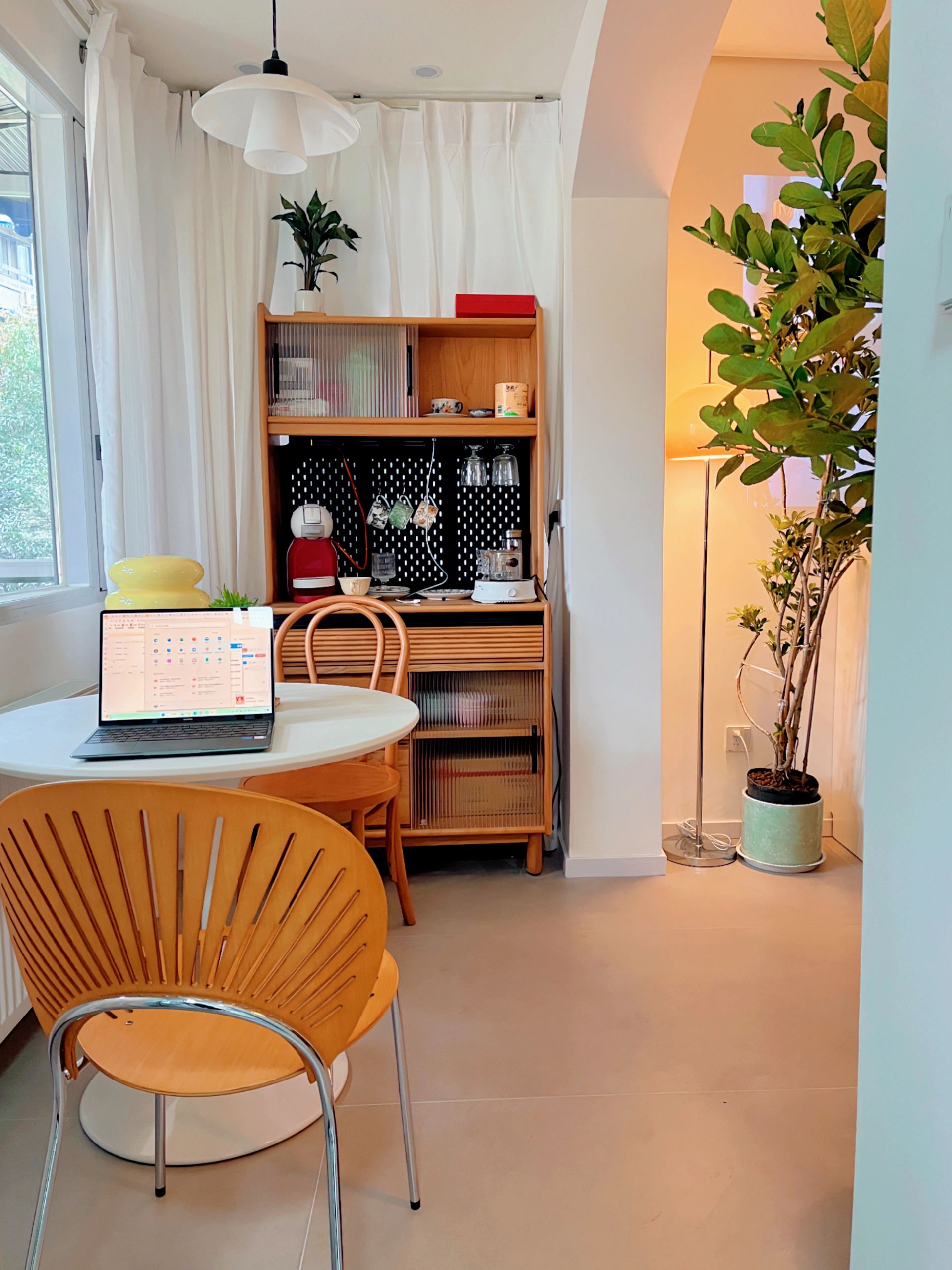 44平方女主房间装修,35岁女人独居小户型装修