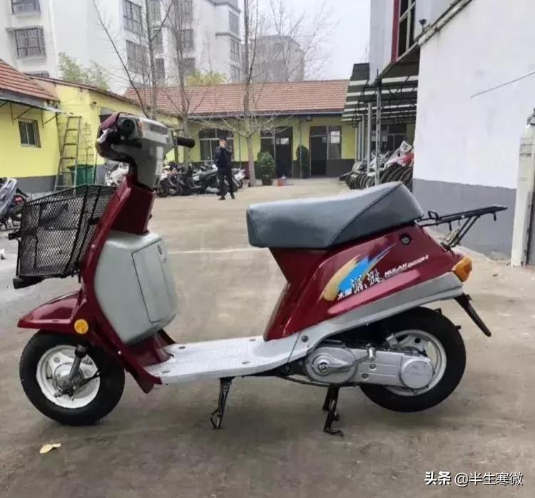 复古150踏板摩托车最强推荐,轻骑木兰踏板125图片