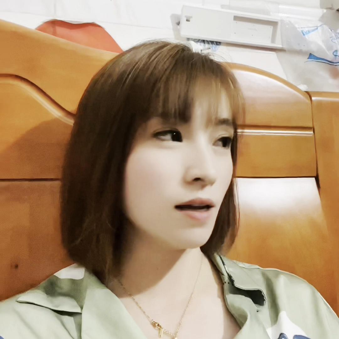 跟着我们公司旅游了好多次，自己和朋友也抱团出去过，这是...