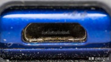 苹果手机充电口怎么清理灰尘,手机充电口灰尘清理音乐
