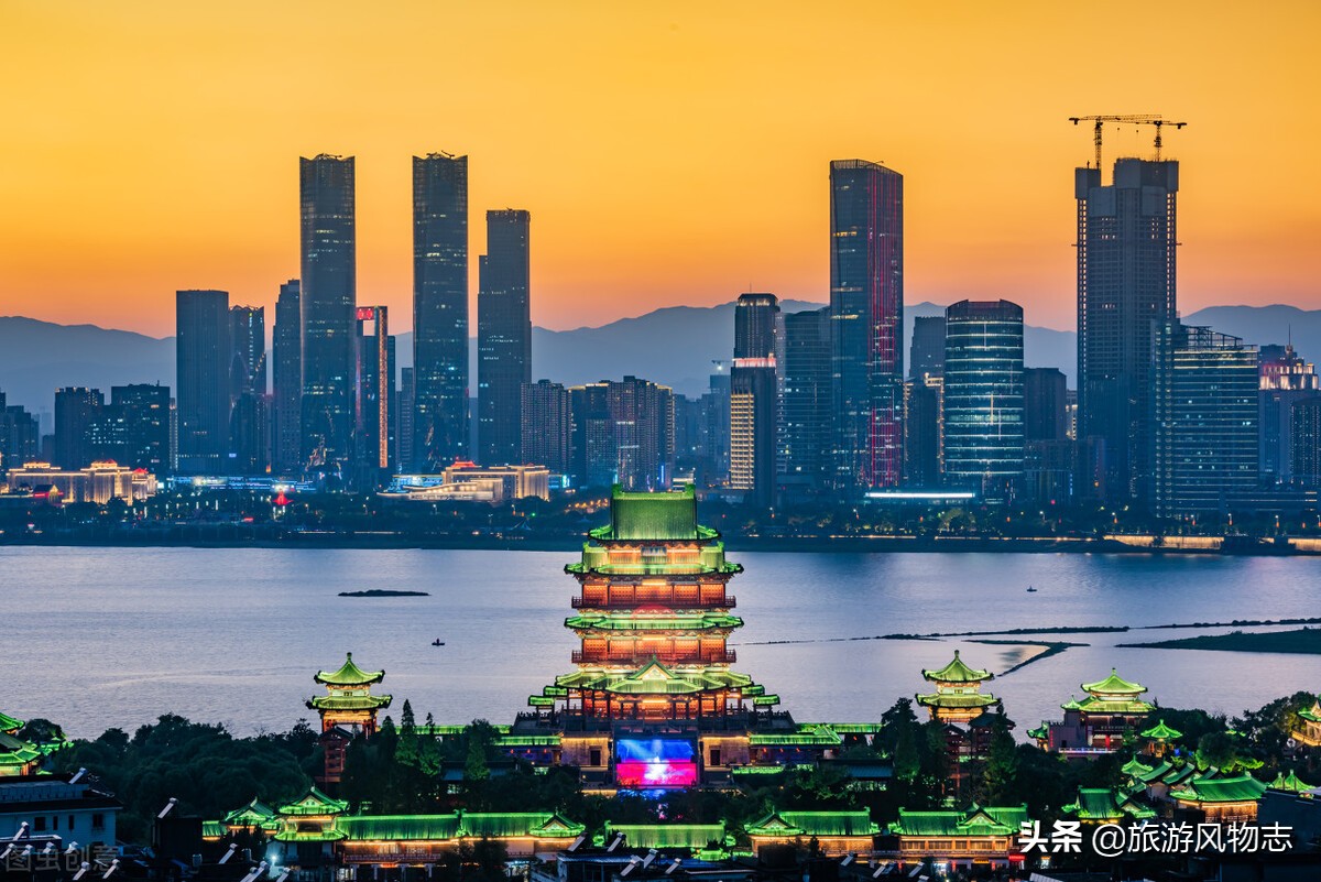 江西的什么楼被称为江南三大名楼,江南三大名楼中的正中古建筑