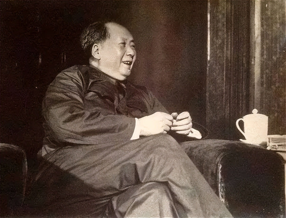 *少奇刘**秘密访苏遇到意外情况,高岗查明原因后说:苏联人真迷信