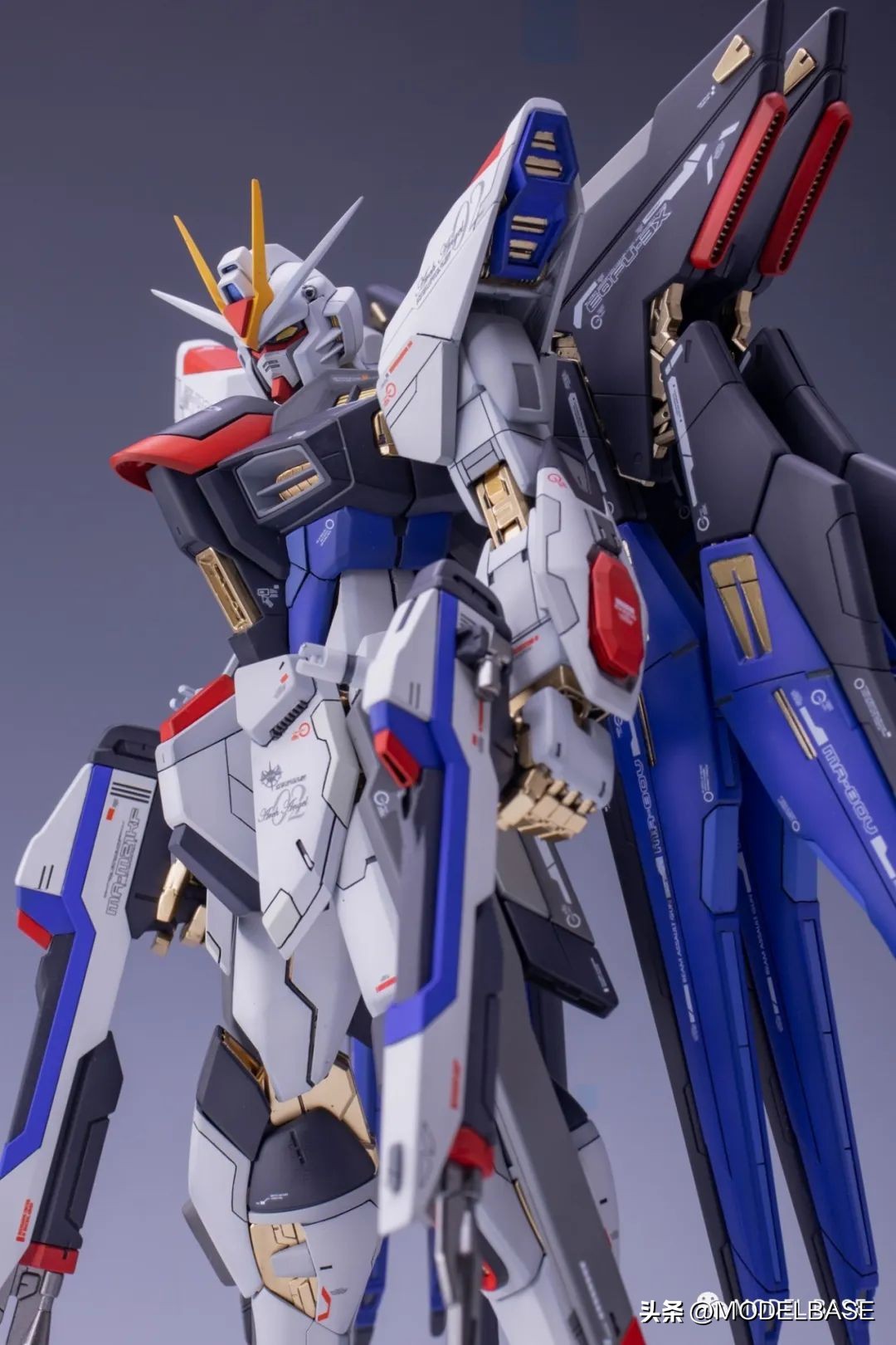 万代mg巴巴托斯喷涂场景重现,万代mgex强袭自由板件