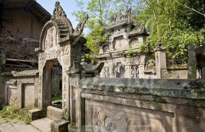 先显故考妣的读音与意思,故先考故显妣的读音及意思