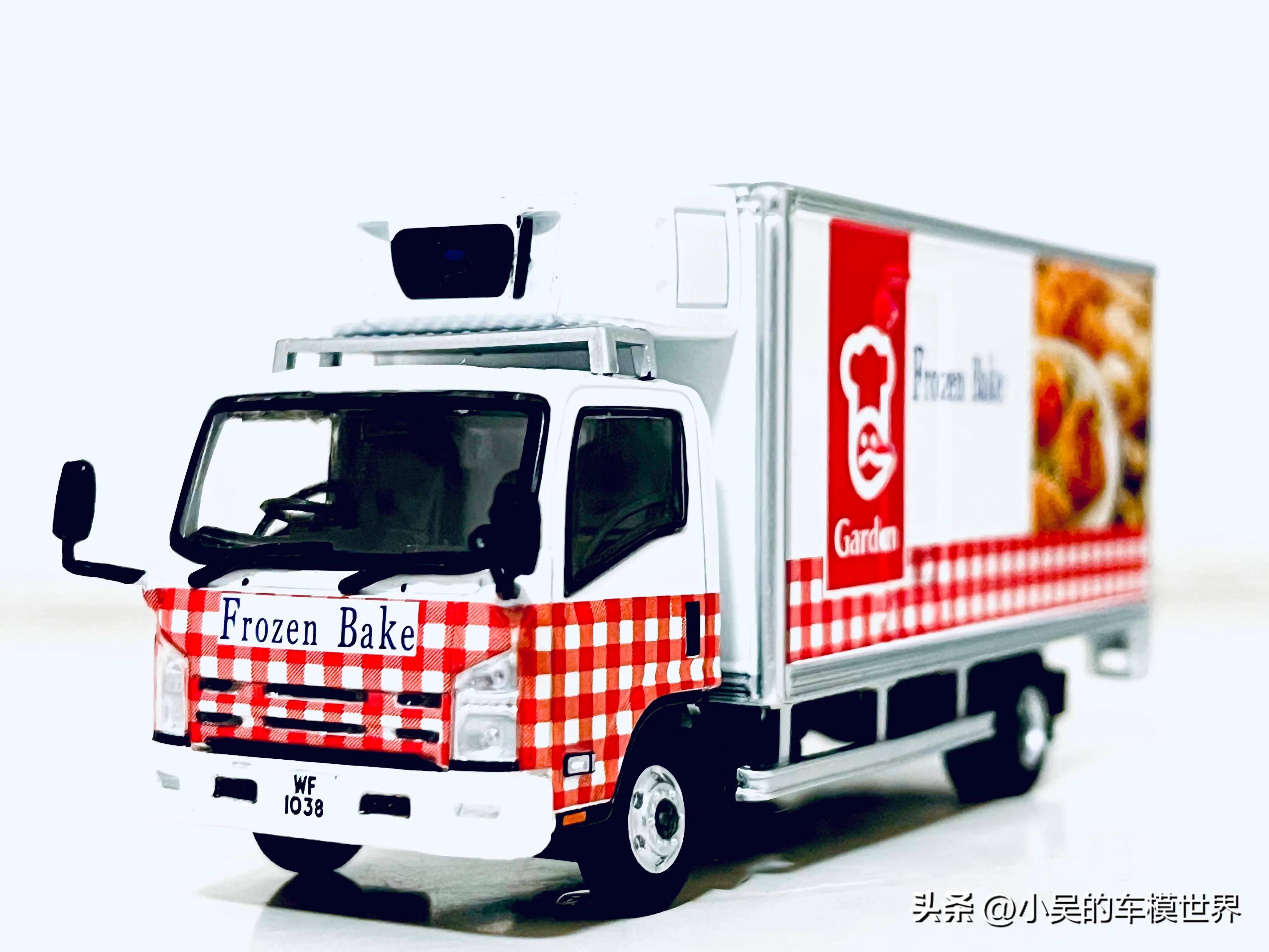 嘉顿面包，有爱有力量｜TINY微影711限定-ISUZUNP嘉顿面包配送车