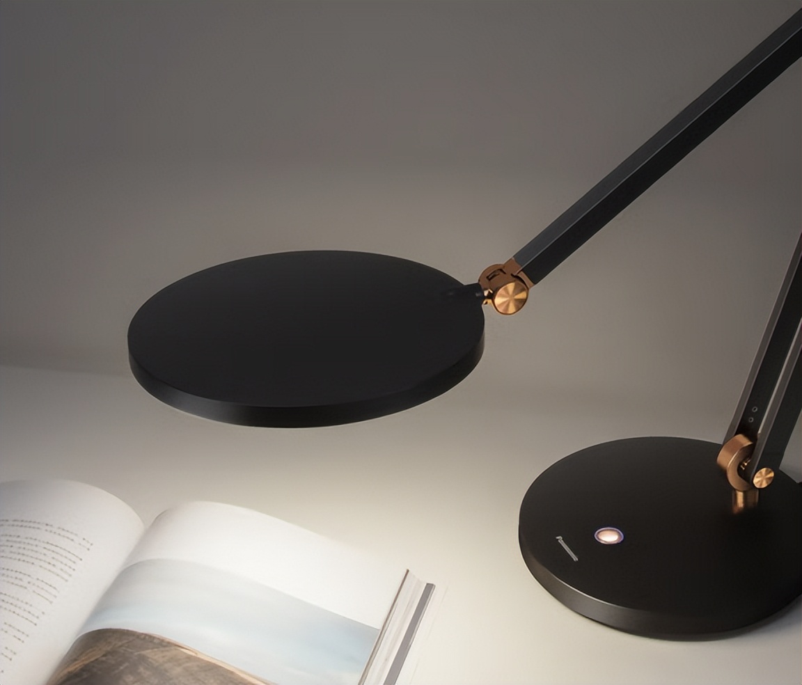 专业台灯和学生台灯,孩子用的台灯哪个牌子好